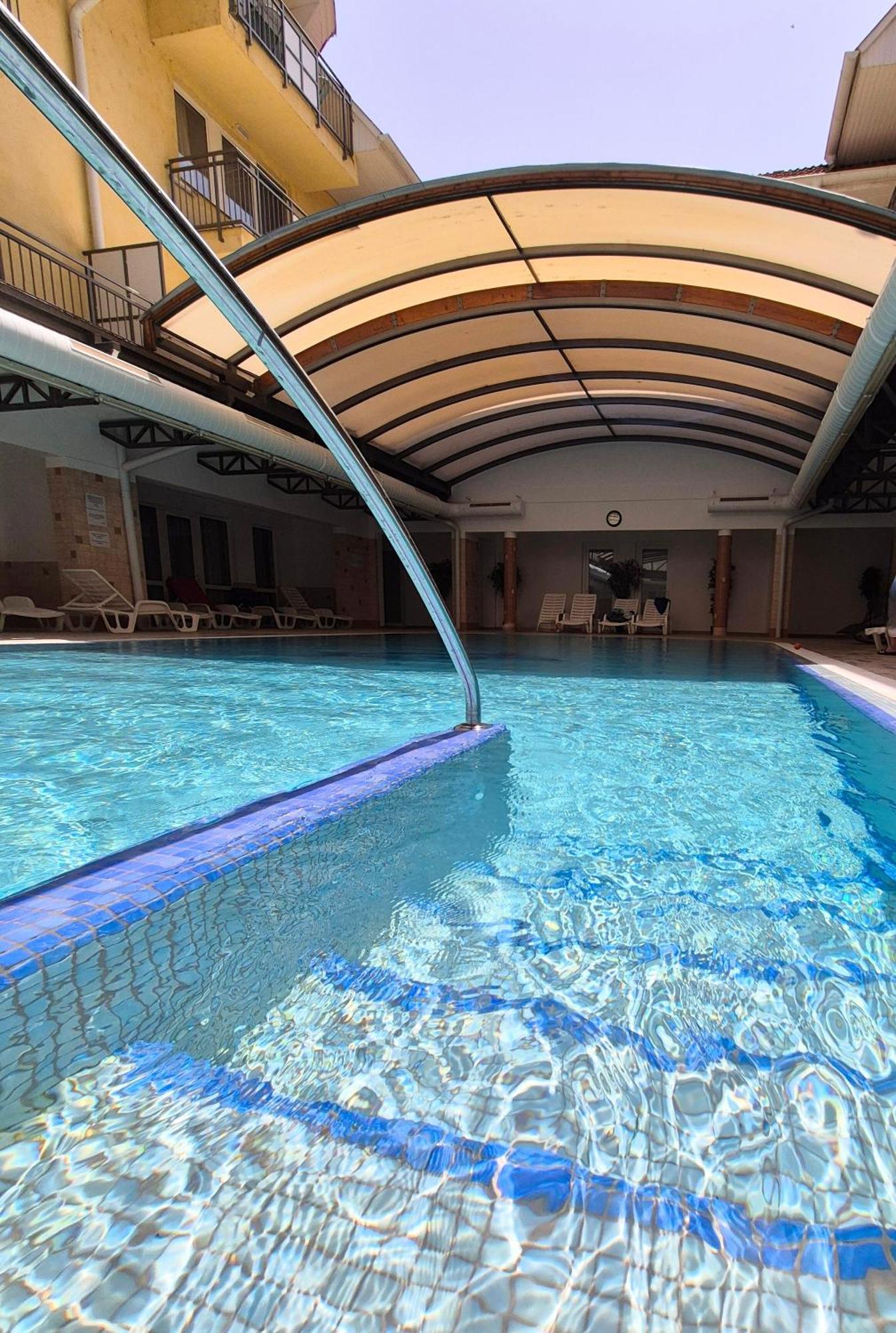 Manna Wellness Apartman ザラカロシュ エクステリア 写真